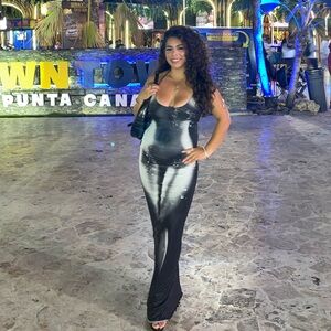 Meet your Posher, Cira ✨